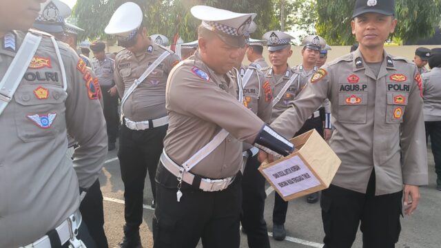Galang Dana Dari Seluruh Personel Polres Purbalingga Untuk Korban Bencana NTT